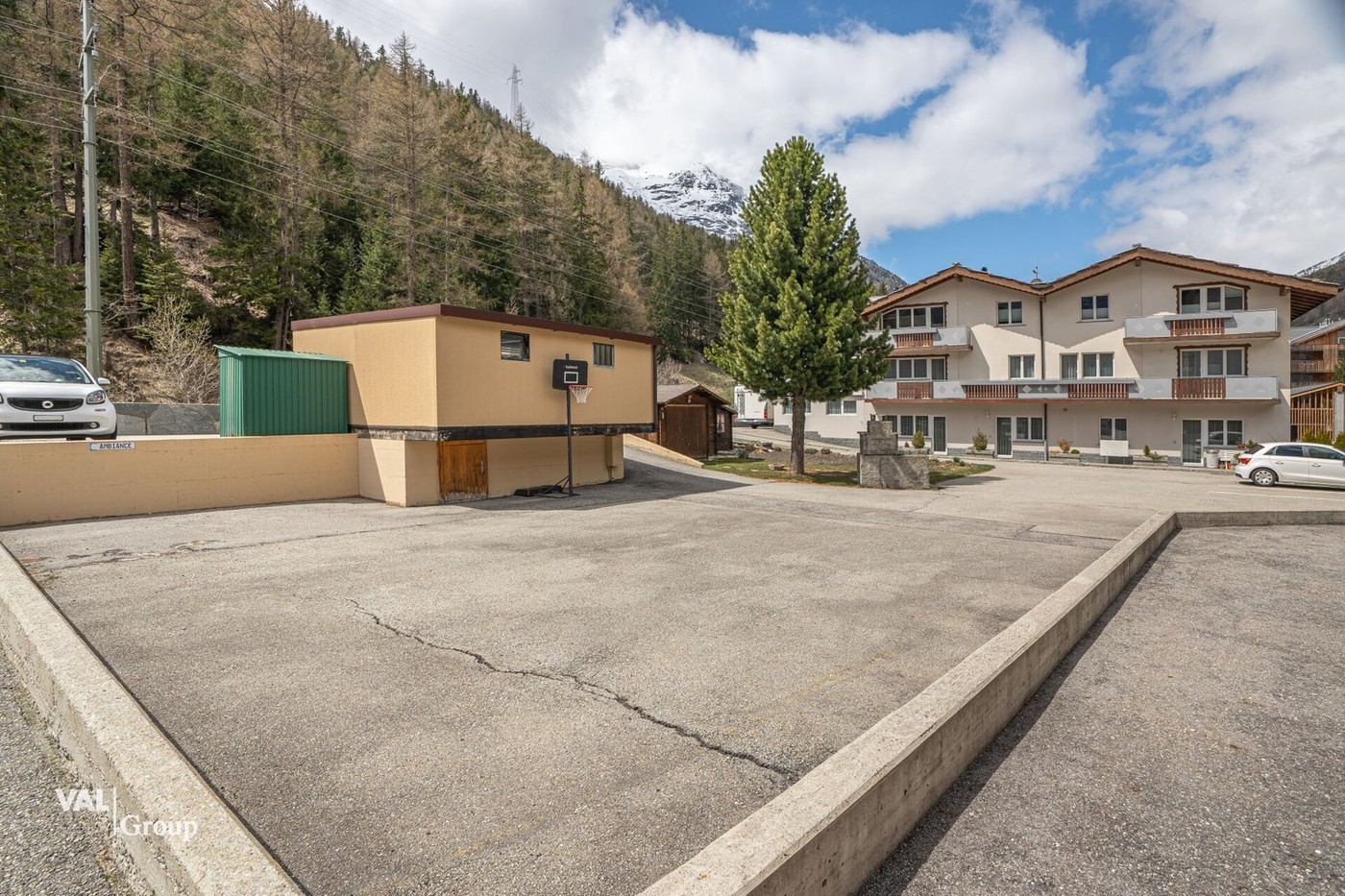 743m² terrain à bâtir