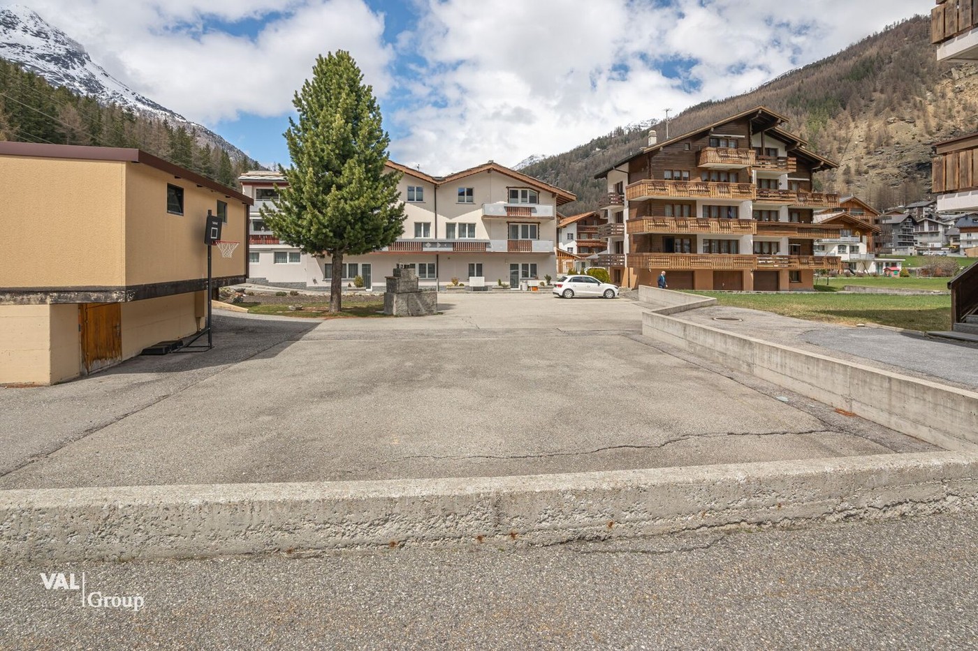 743m² terrain à bâtir