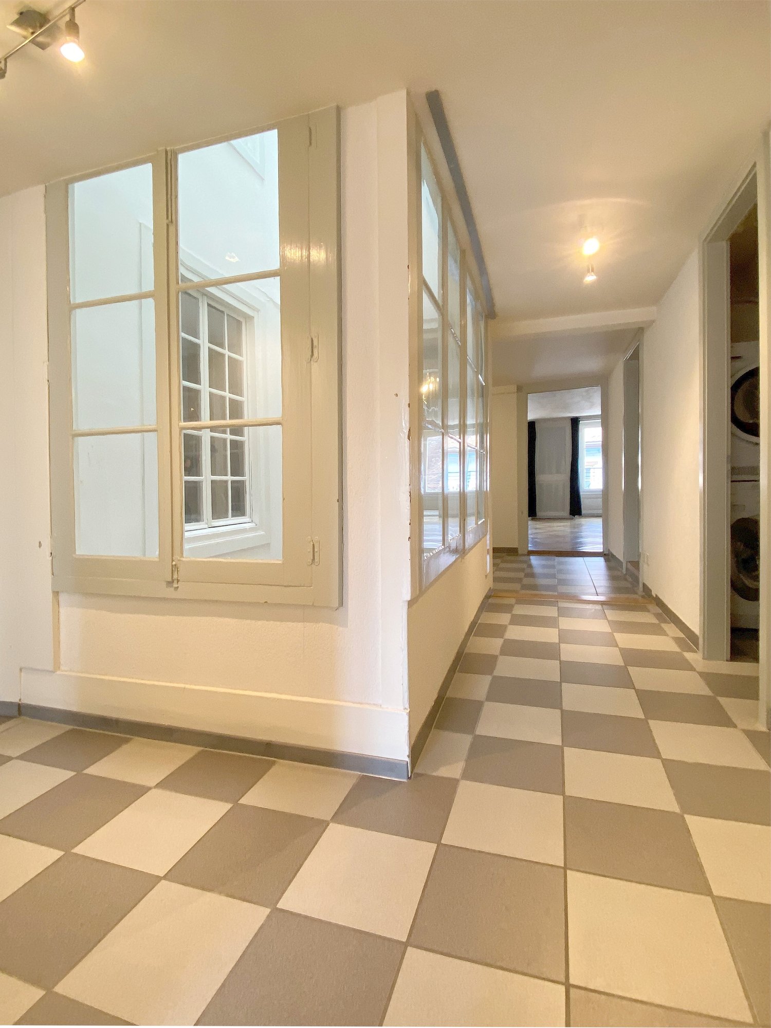3 rooms apartment, photo 1 of 7