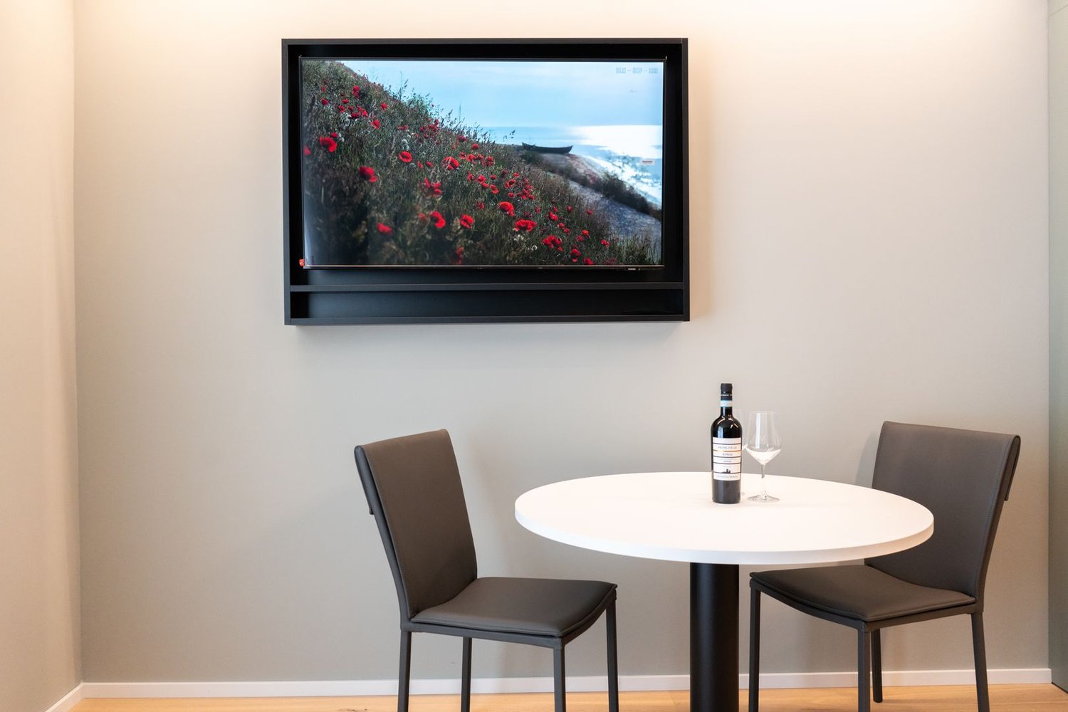 2 ½ Zimmer möblierte Wohnung