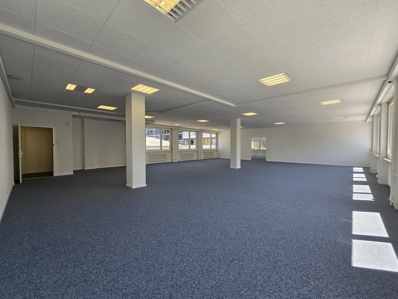 237m² office, photo 4 of 7