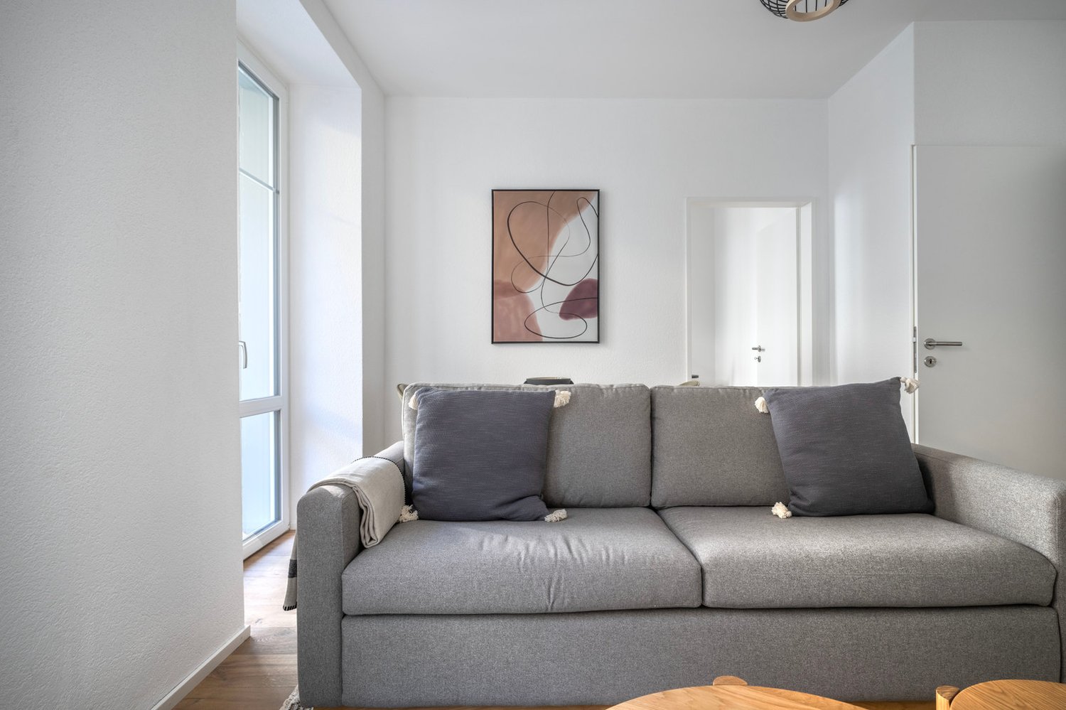 3 rooms furnished flat, photo 2 of 10
