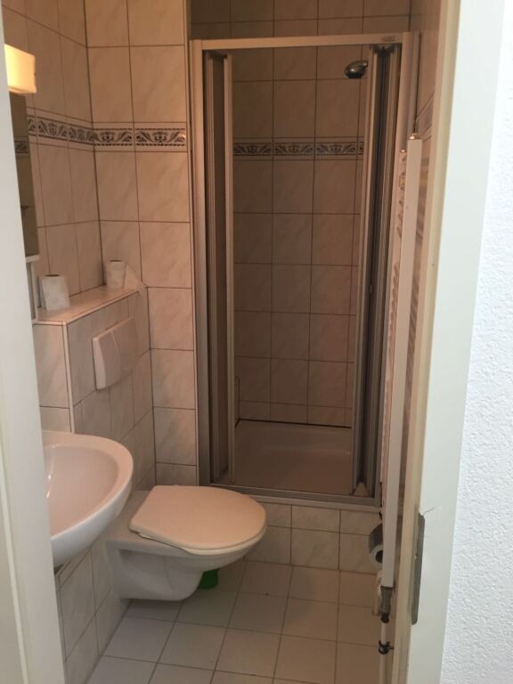 Chambre dans un appartement partagé