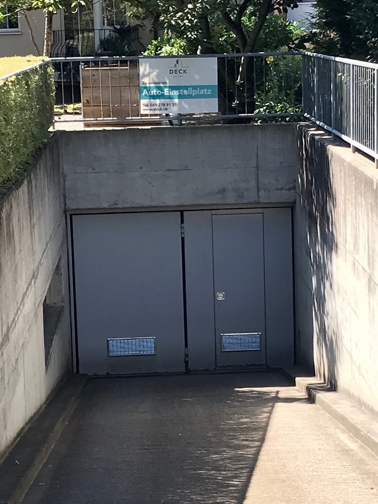 Underground slot, photo 2 of 3