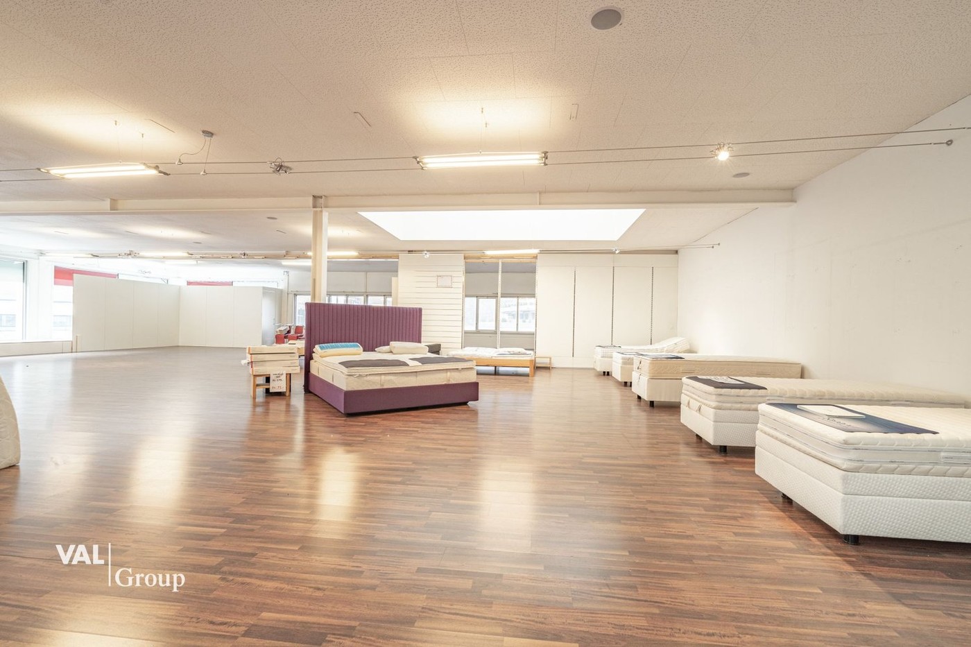 731m² advertising area