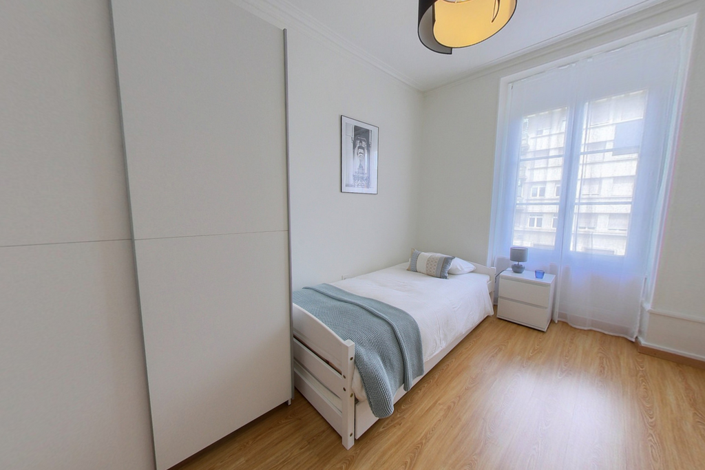 4 rooms apartment, photo 7 of 10