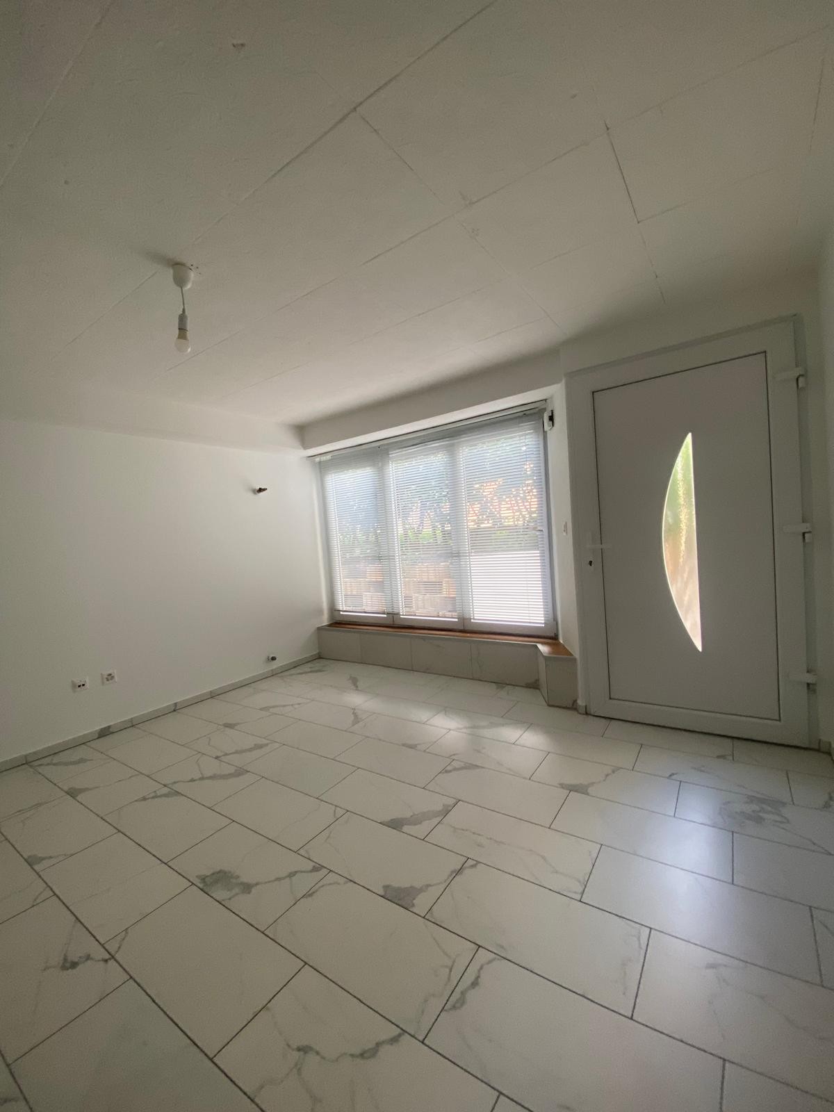 Office, photo 1 of 5