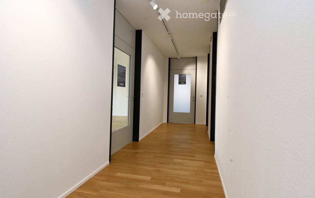 Office, photo 5 of 10