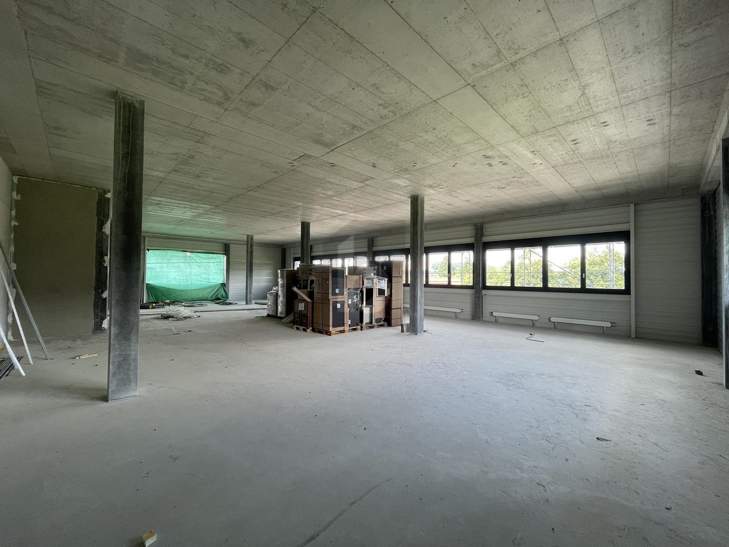287m² industrial object, photo 4 of 4