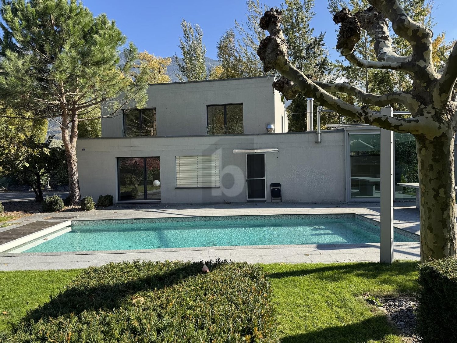 7 ½ rooms villa, photo 2 of 4