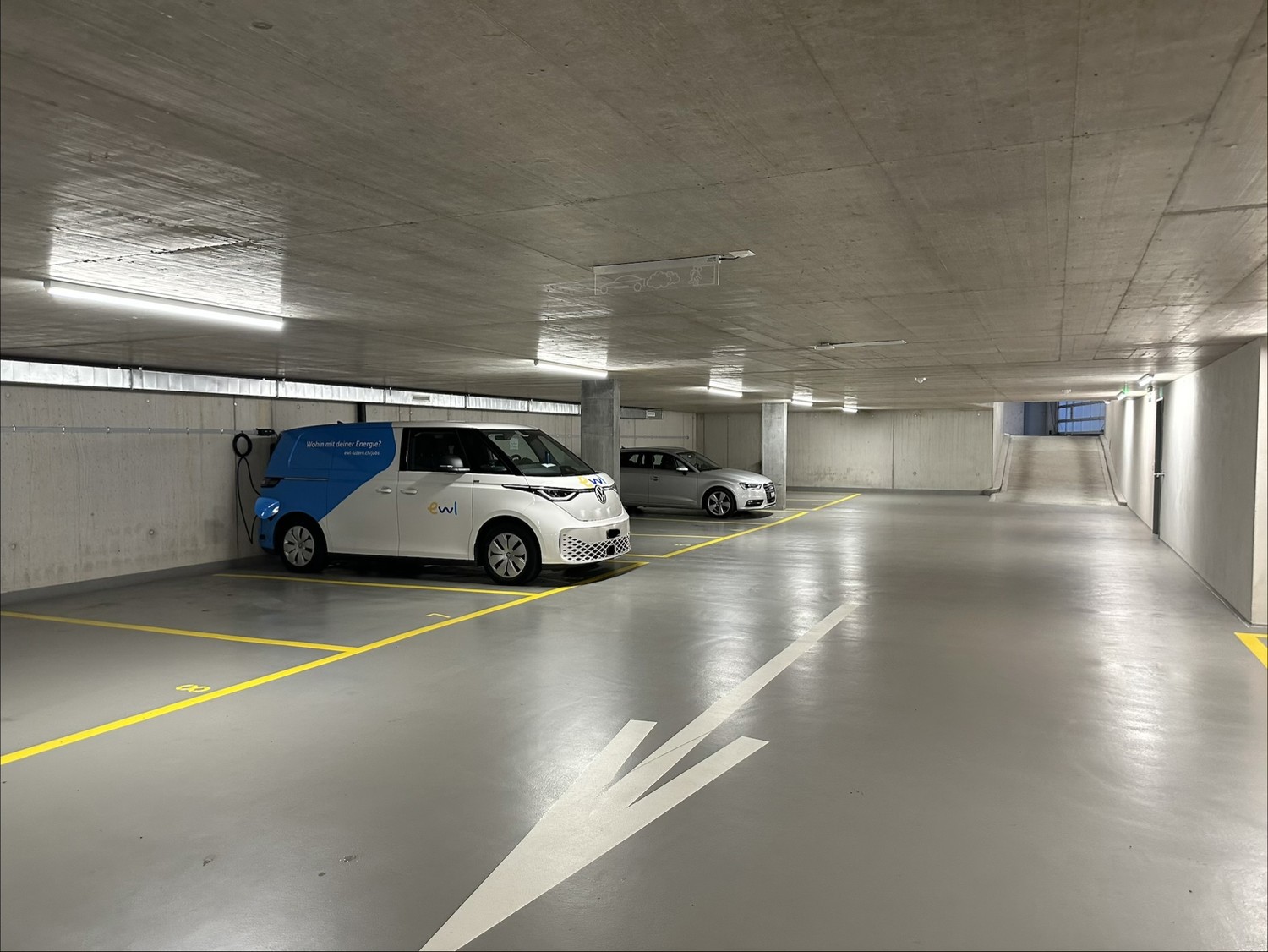 Underground slot, photo 3 of 5