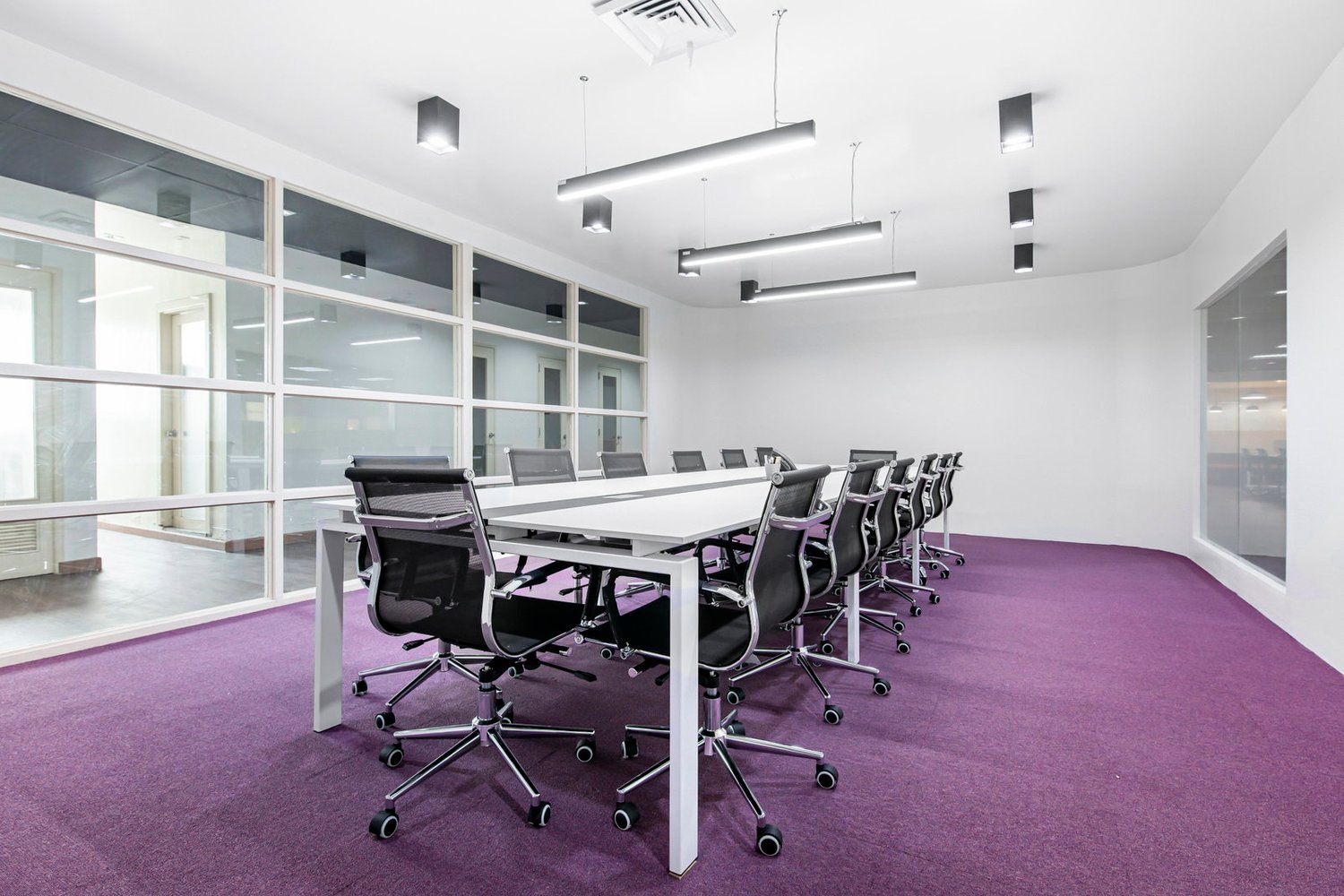 225m² office