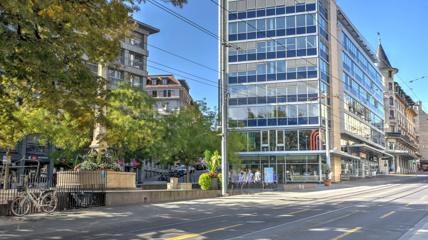913m² office, photo 8 of 10