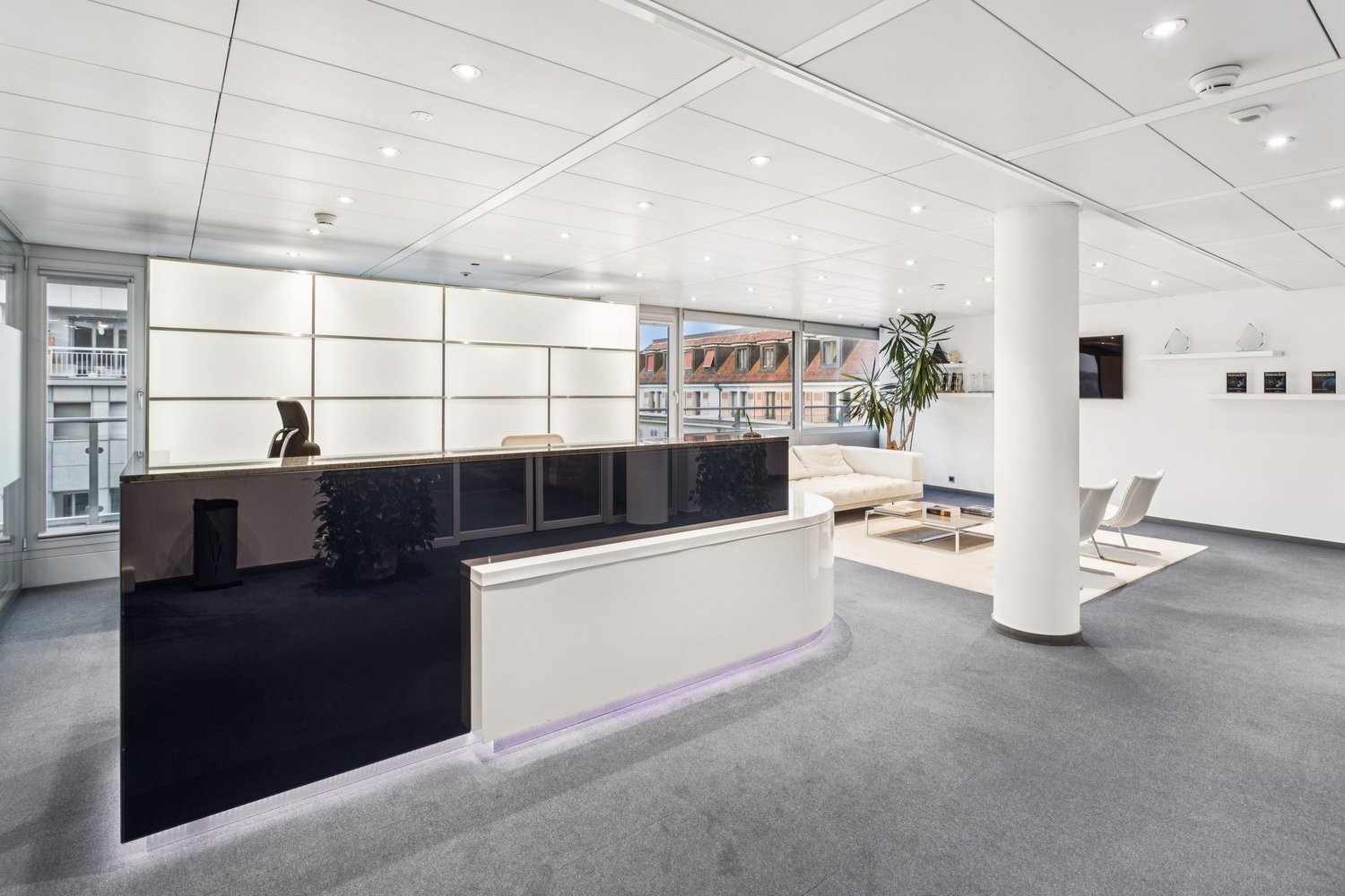 913m² office, photo 7 of 10
