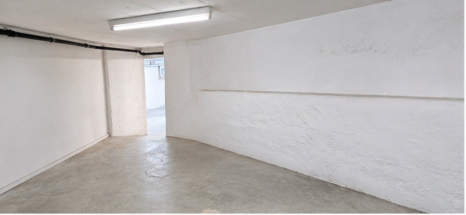 100m² commercial, photo 4 of 5