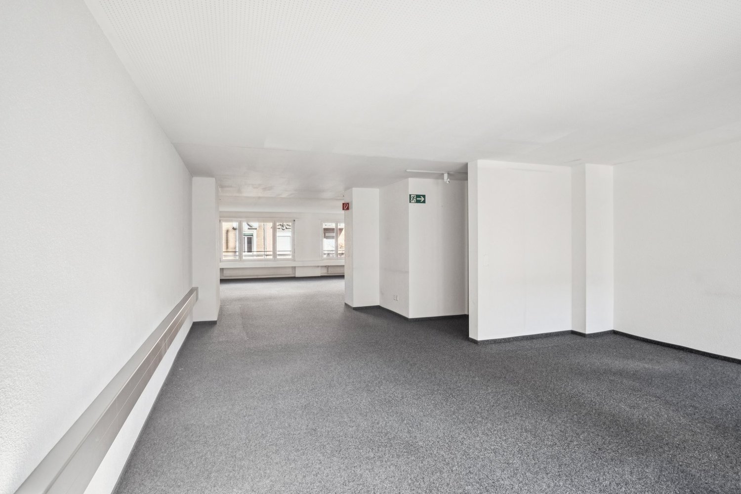 346m² office, photo 4 of 5