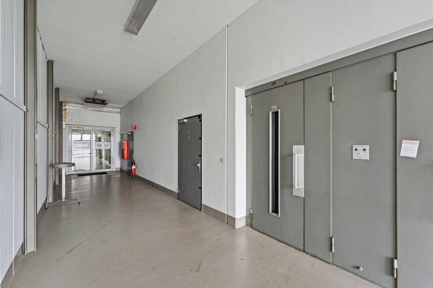 1430m² office, photo 9 of 9