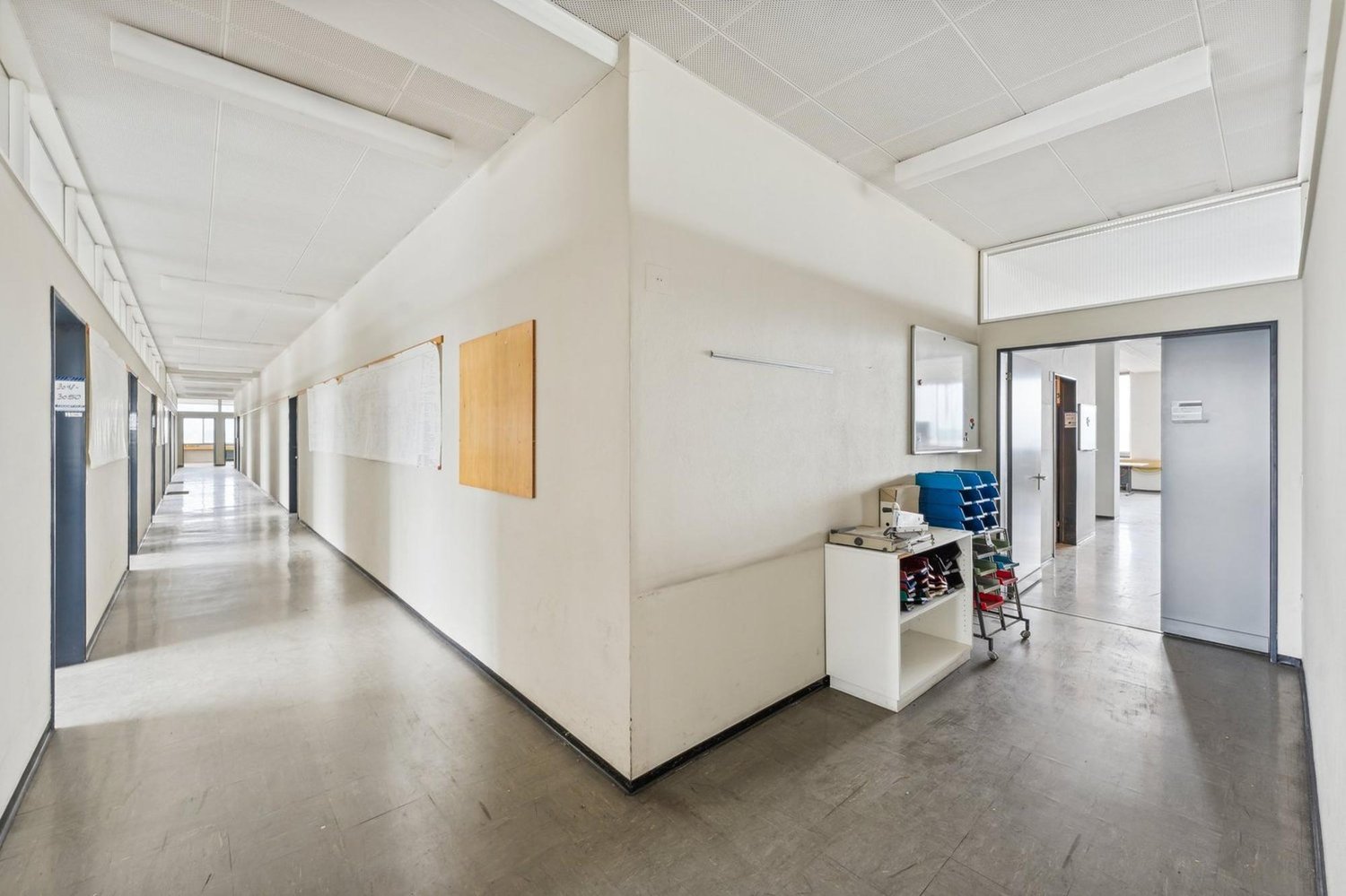 1430m² office, photo 6 of 9