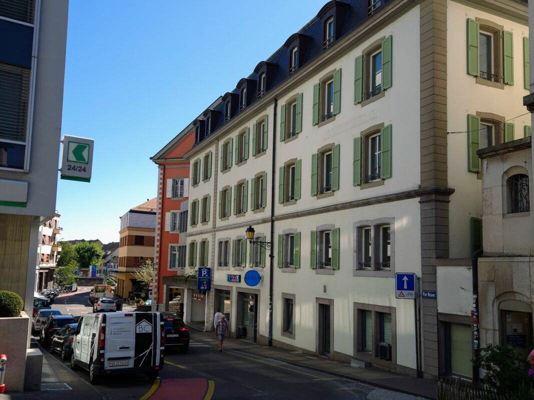 1306m² office, photo 2 of 10