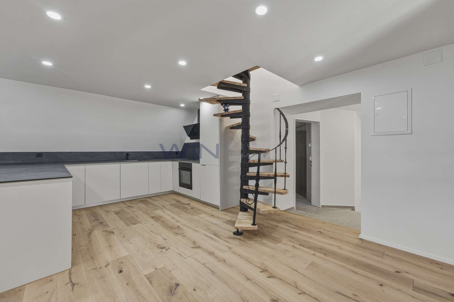 7 ½ rooms multi family house, photo 7 of 10