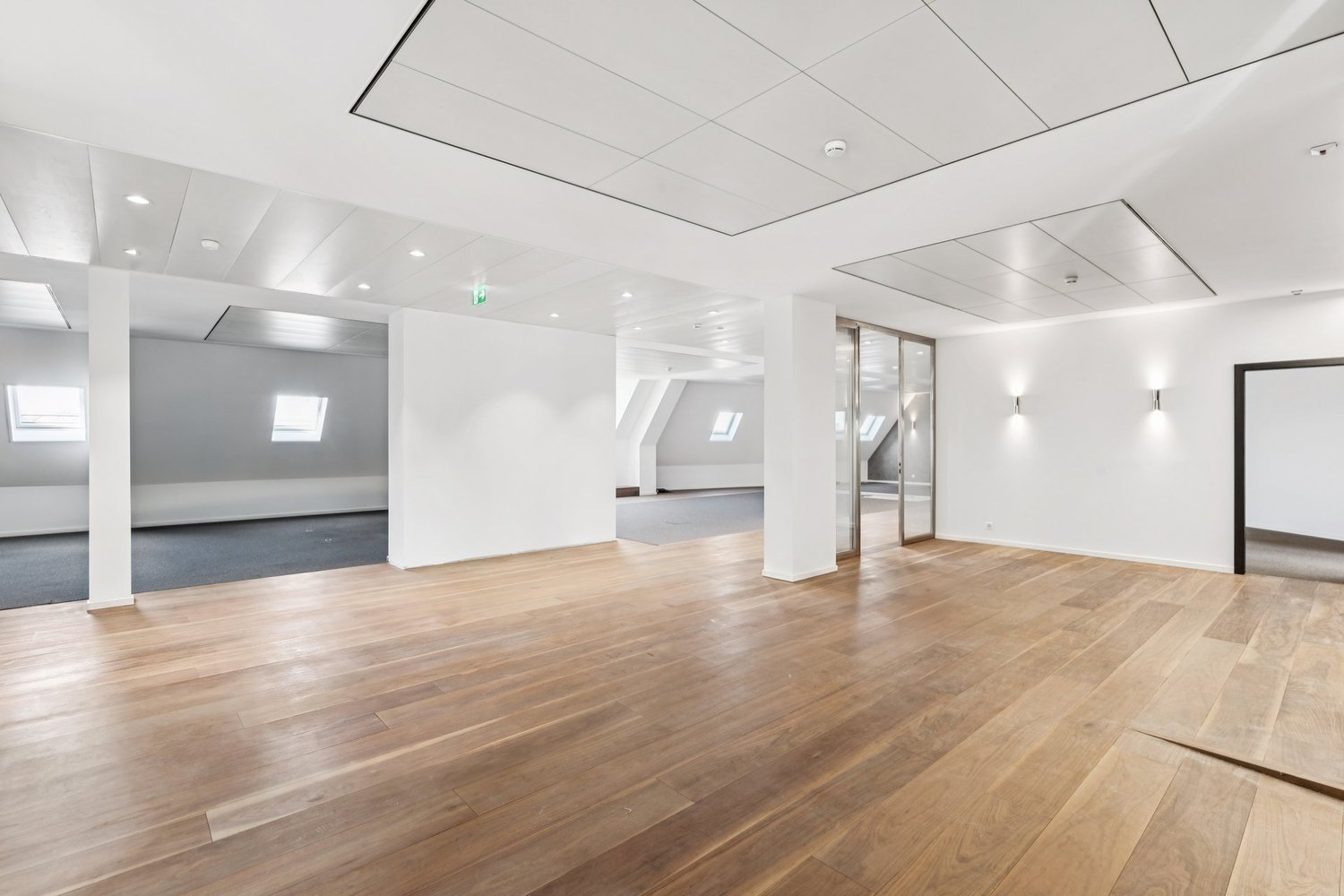 337m² office, photo 4 of 9