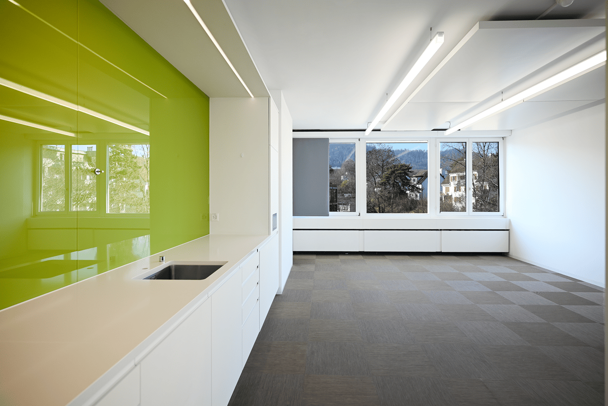 379m² office, photo 9 of 10