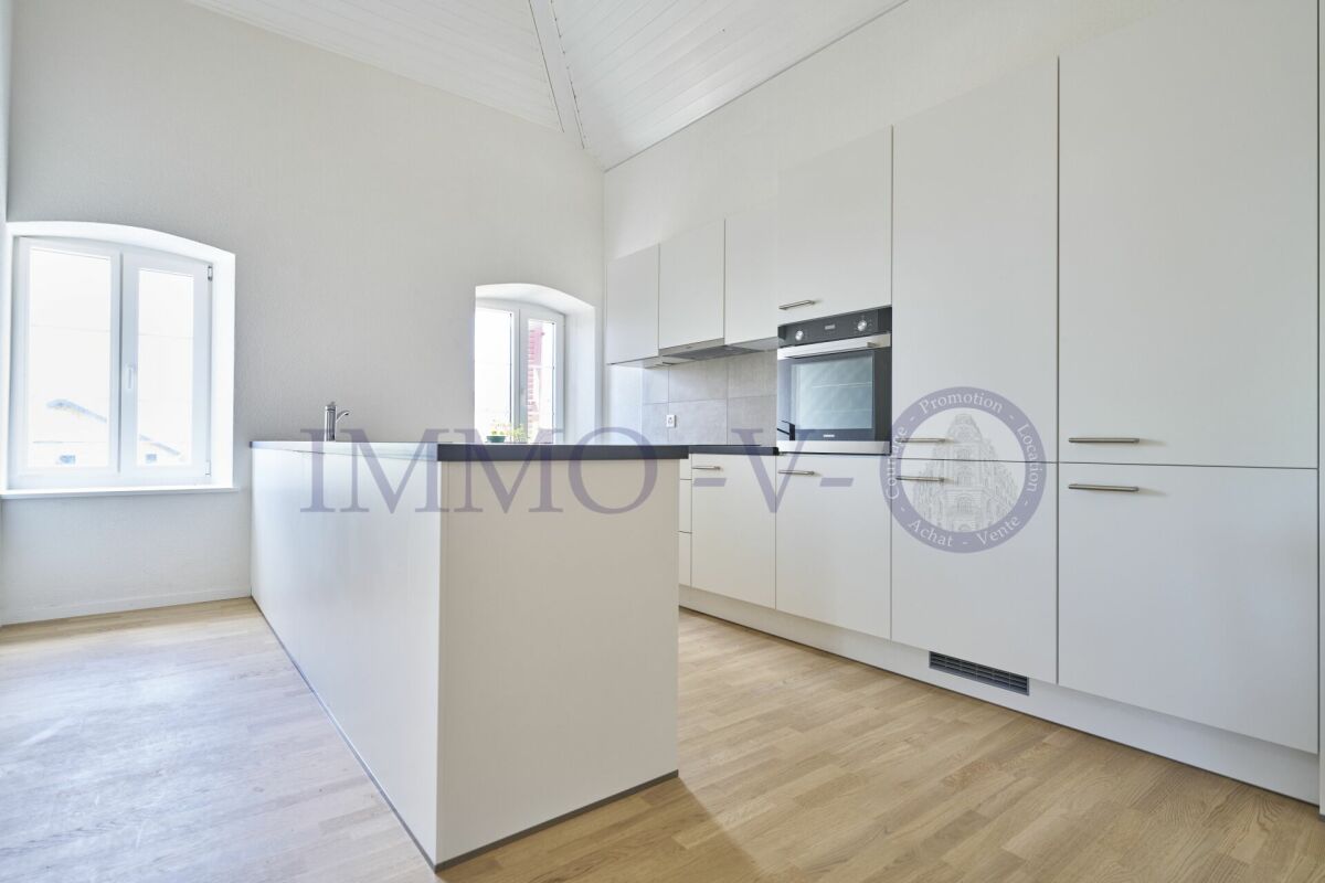 5 rooms attic flat, photo 3 of 10
