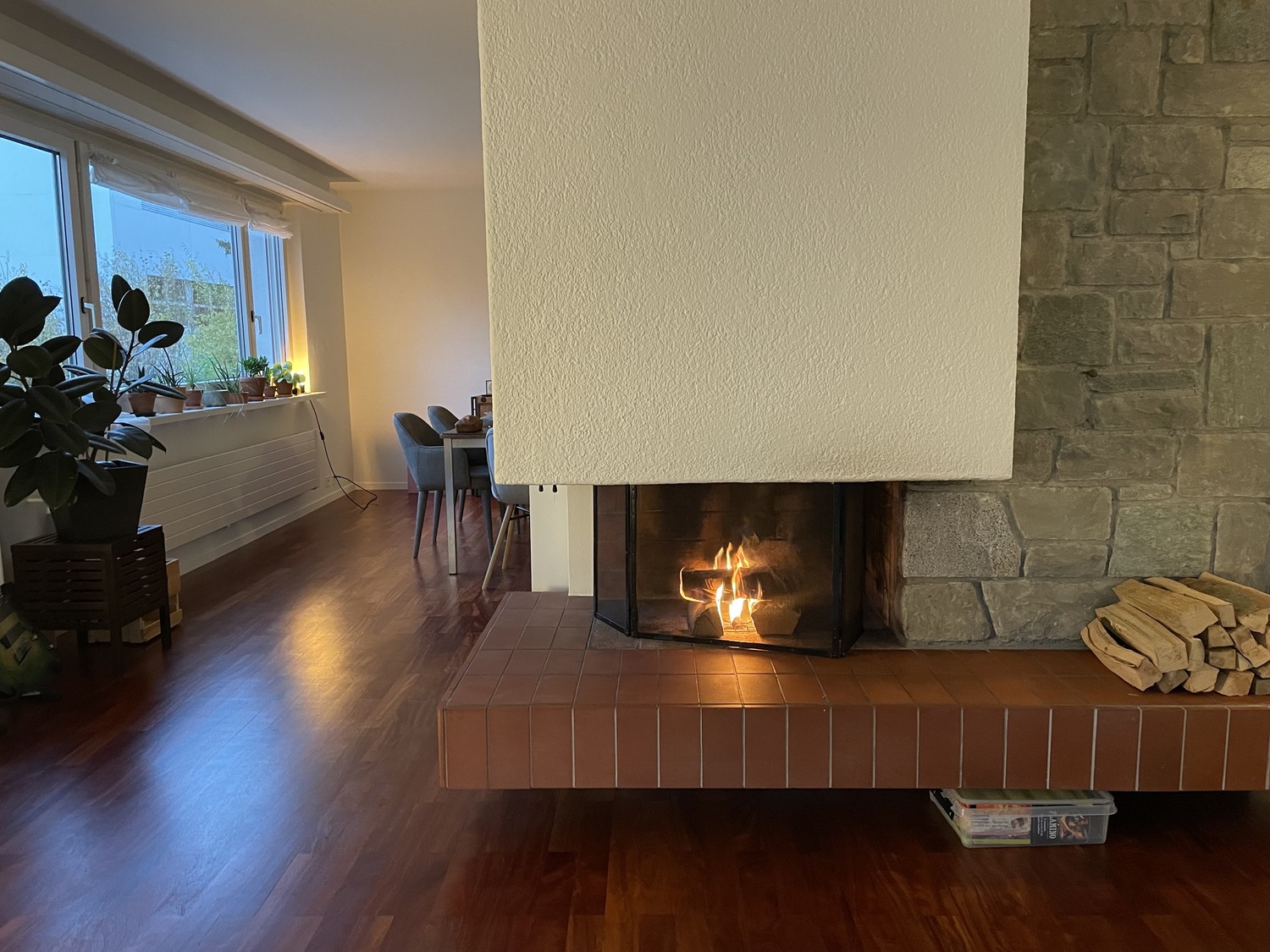5 rooms apartment