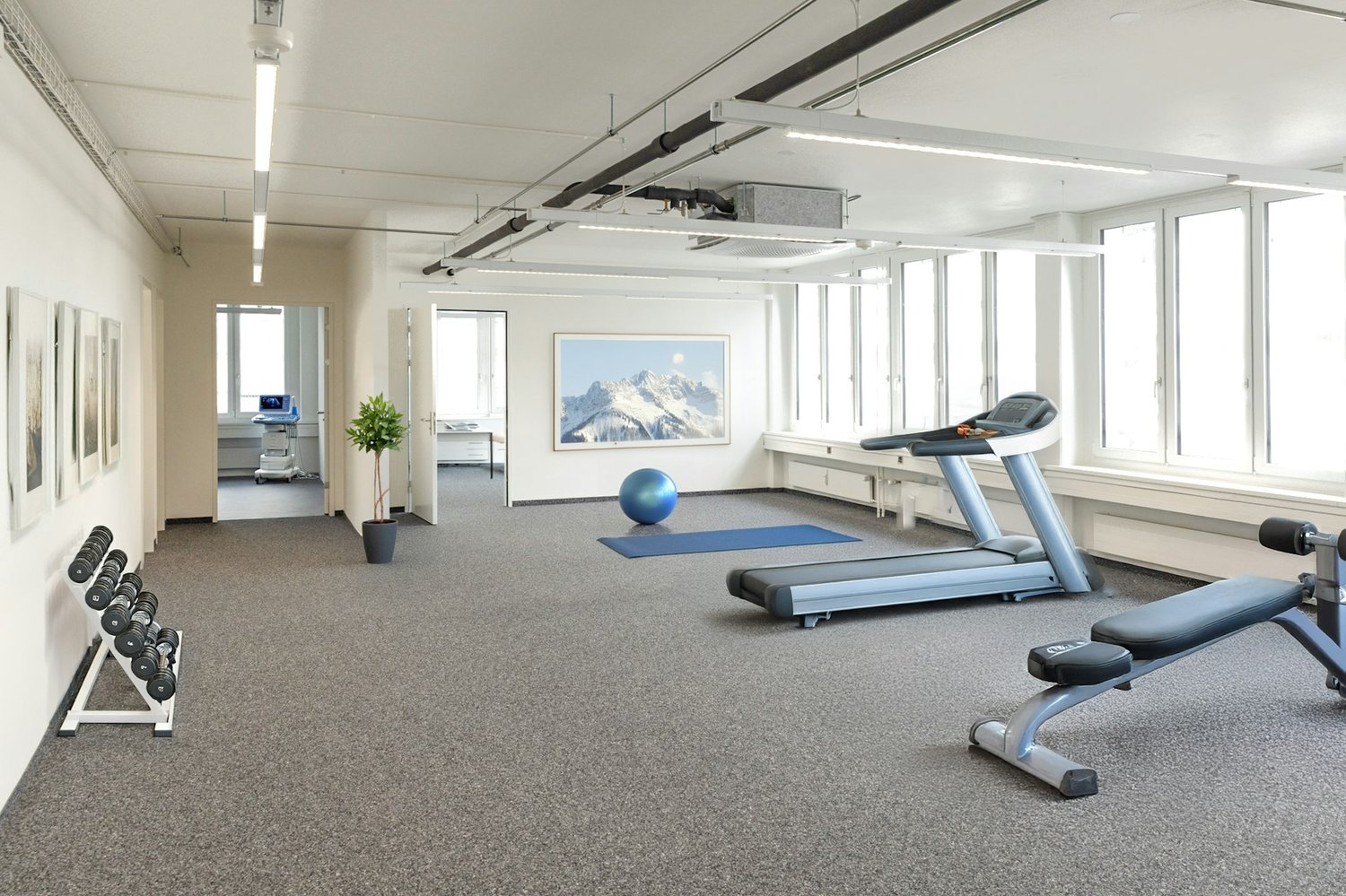 460m² office, photo 5 of 9