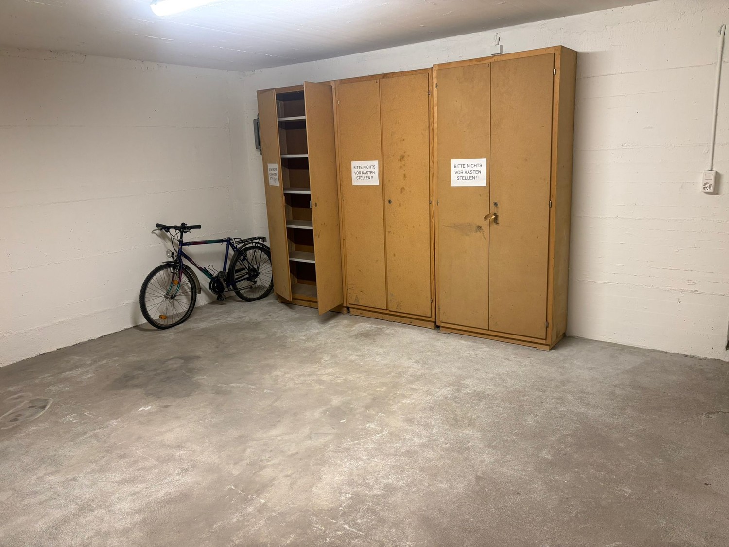 99-99m² commercial