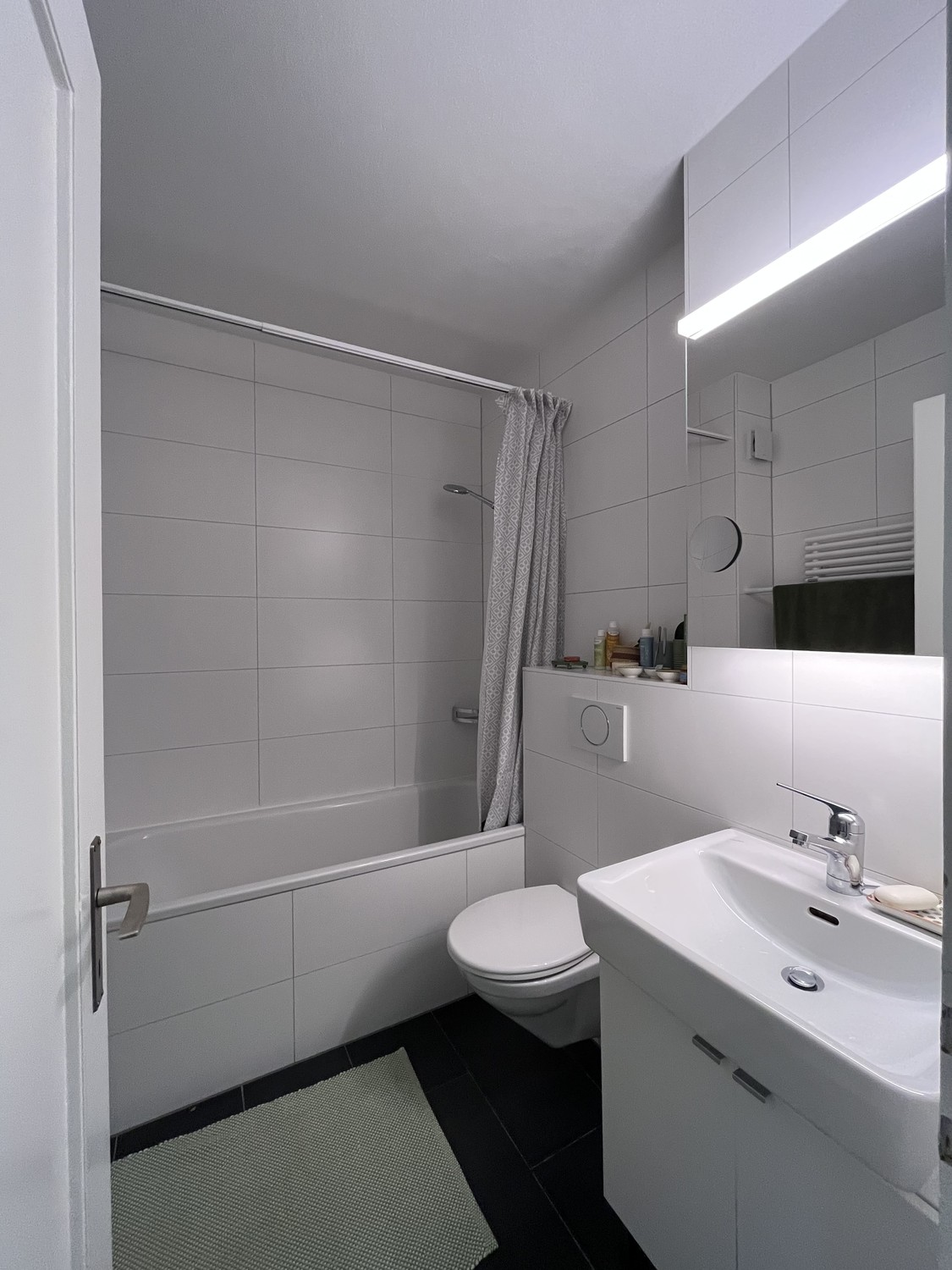Chambre dans un appartement partagé