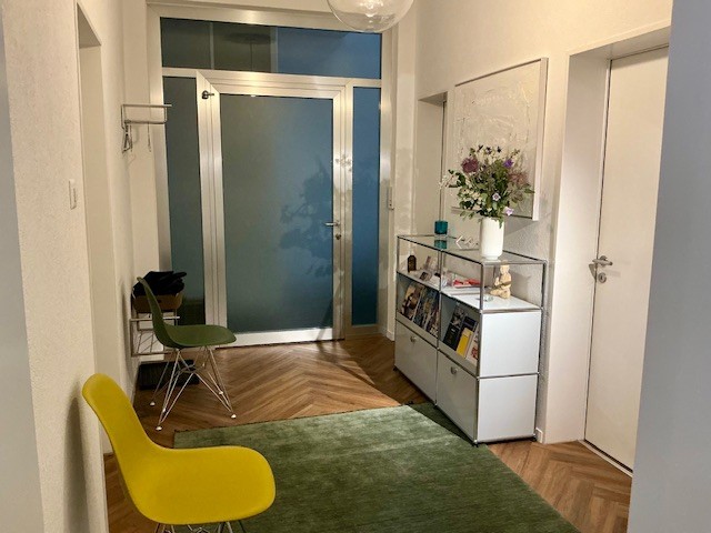 18m² commercial, photo 1 of 3
