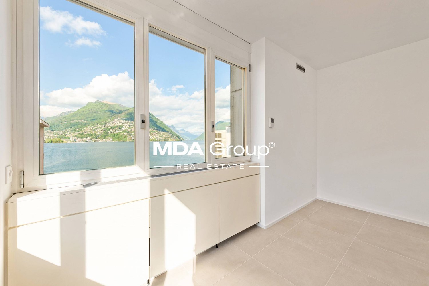 226m² office