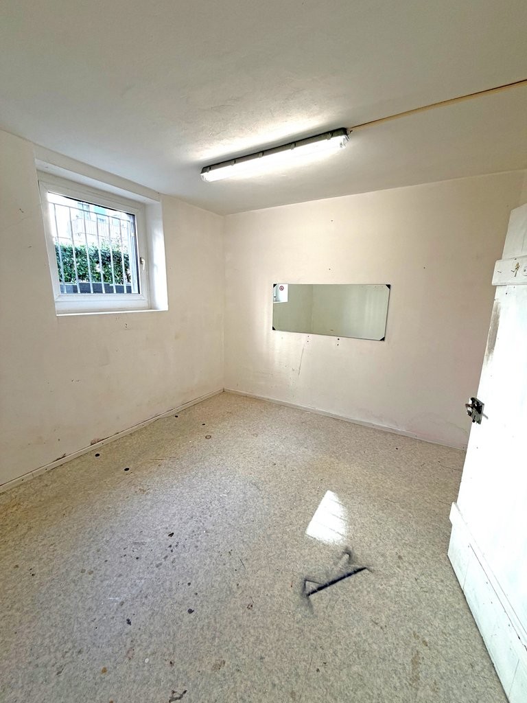 10m² storage room