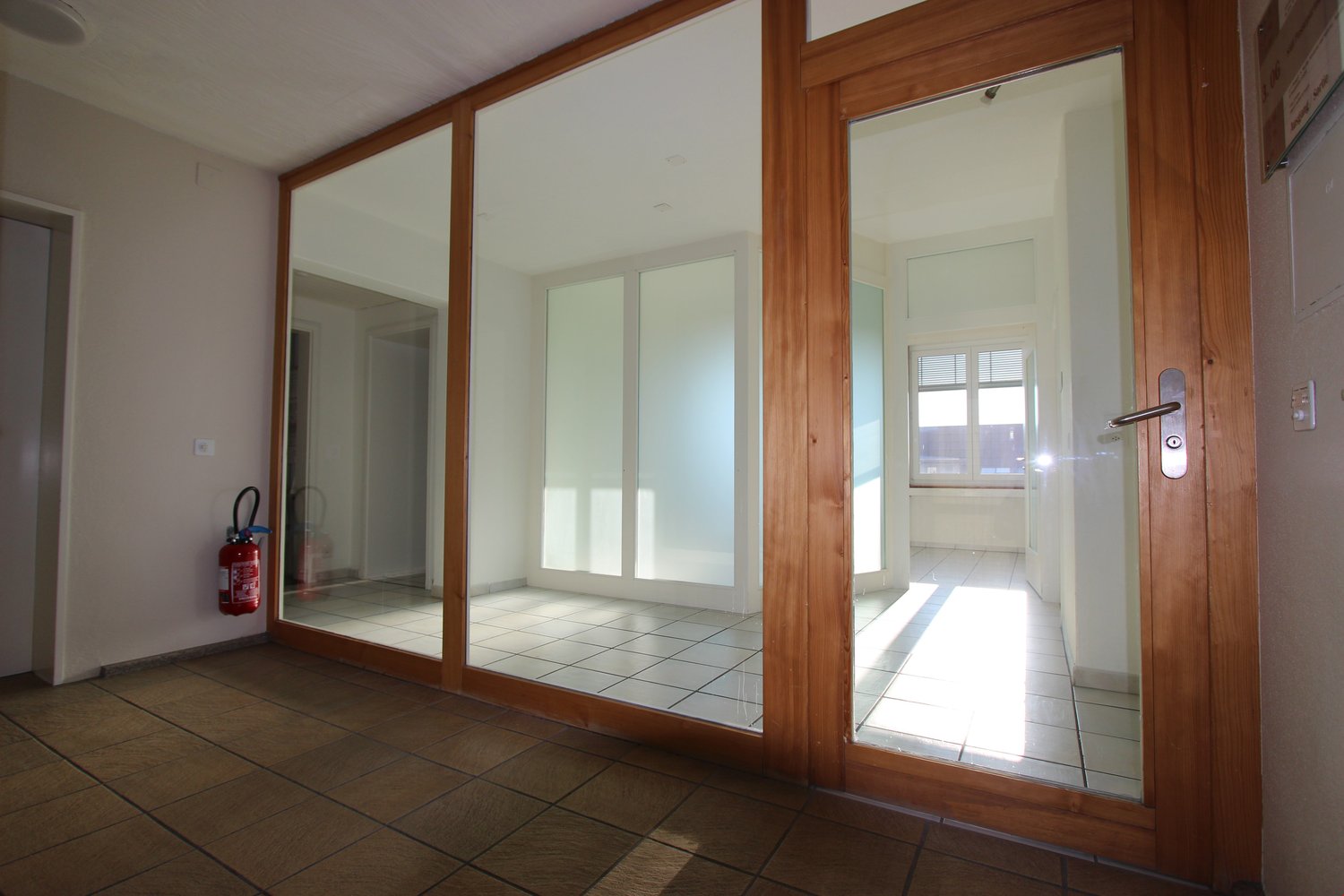 232m² office, photo 2 of 10