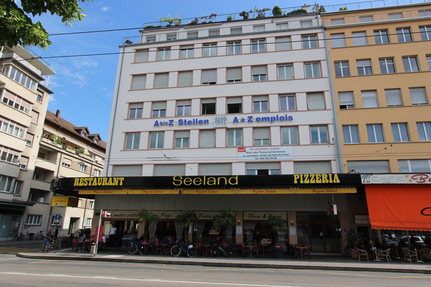 232m² office, photo 1 of 10