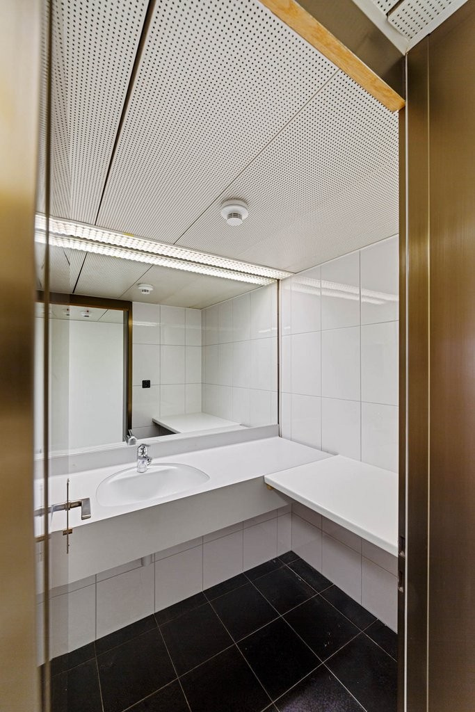 95m² office, photo 7 of 8