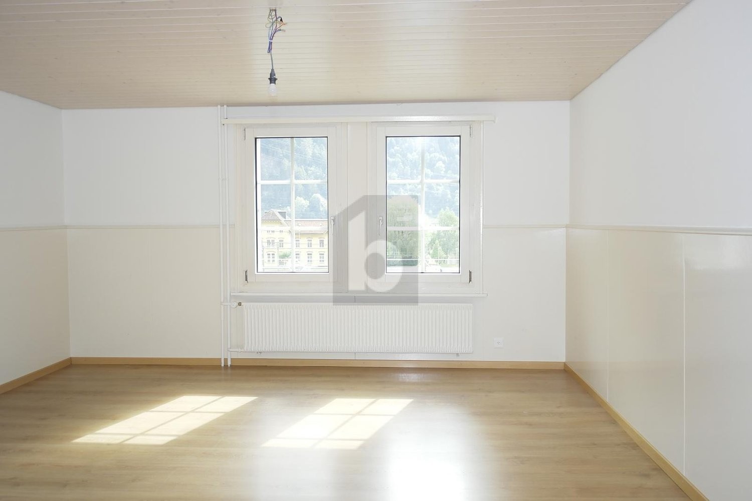 maison de rapport de 15 pièces
