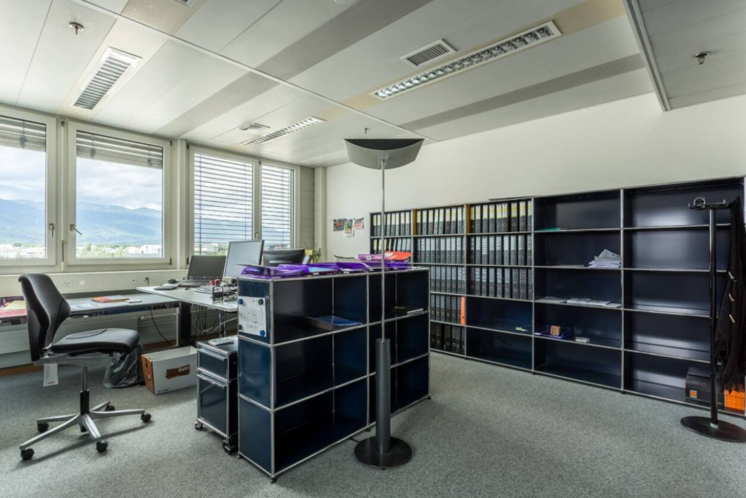 130m² office