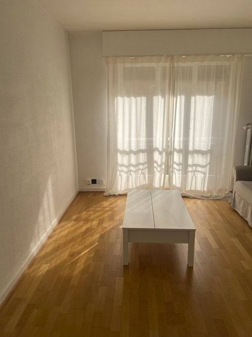1 room single room
