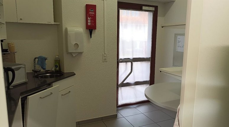 112m² shop, photo 7 of 8