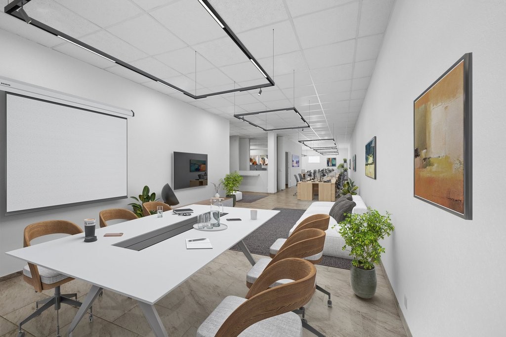 193m² shop, photo 2 of 10