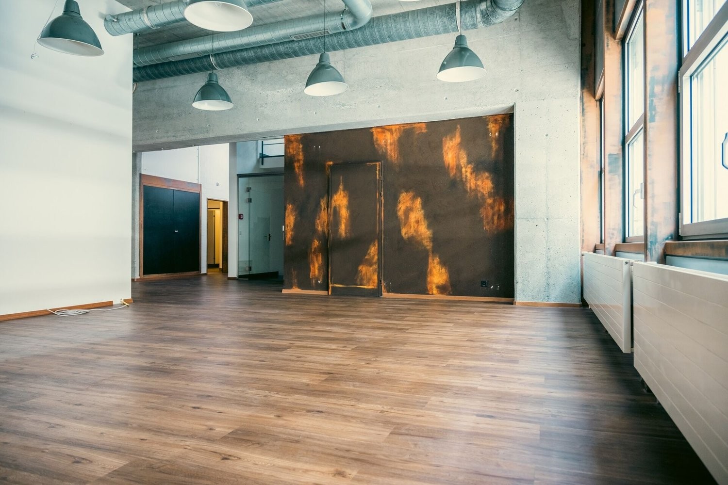 458m² commercial, photo 2 of 7