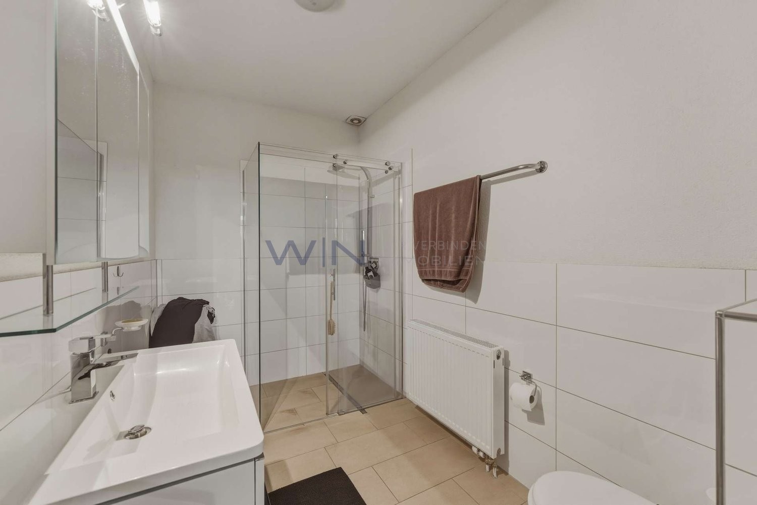 11 ½ rooms multi family house, photo 9 of 9