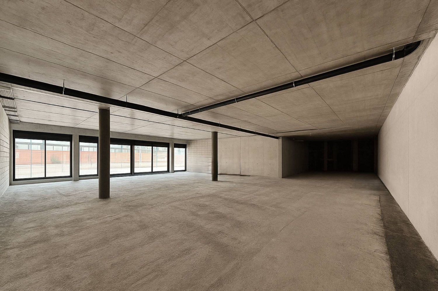 339m² arcade, photo 5 of 5