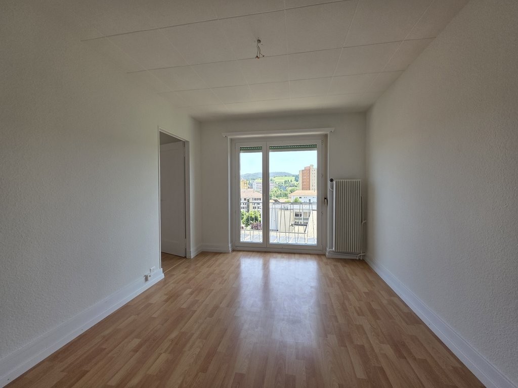 4 rooms apartment, photo 1 of 7