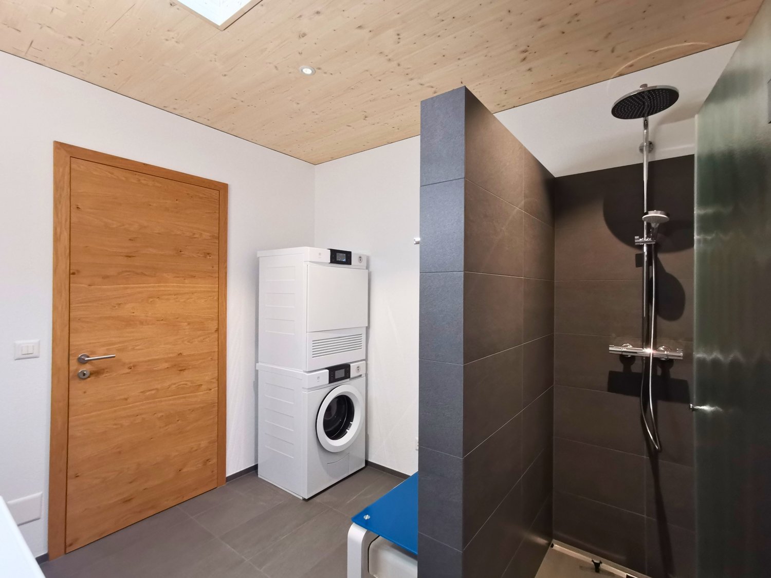 2 ½ room attic flat