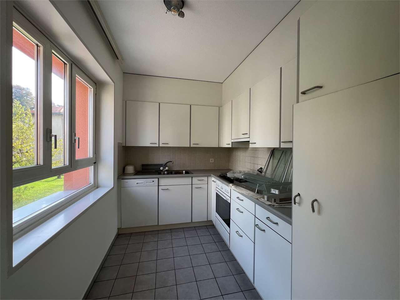 3 ½ Zimmer möblierte Wohnung