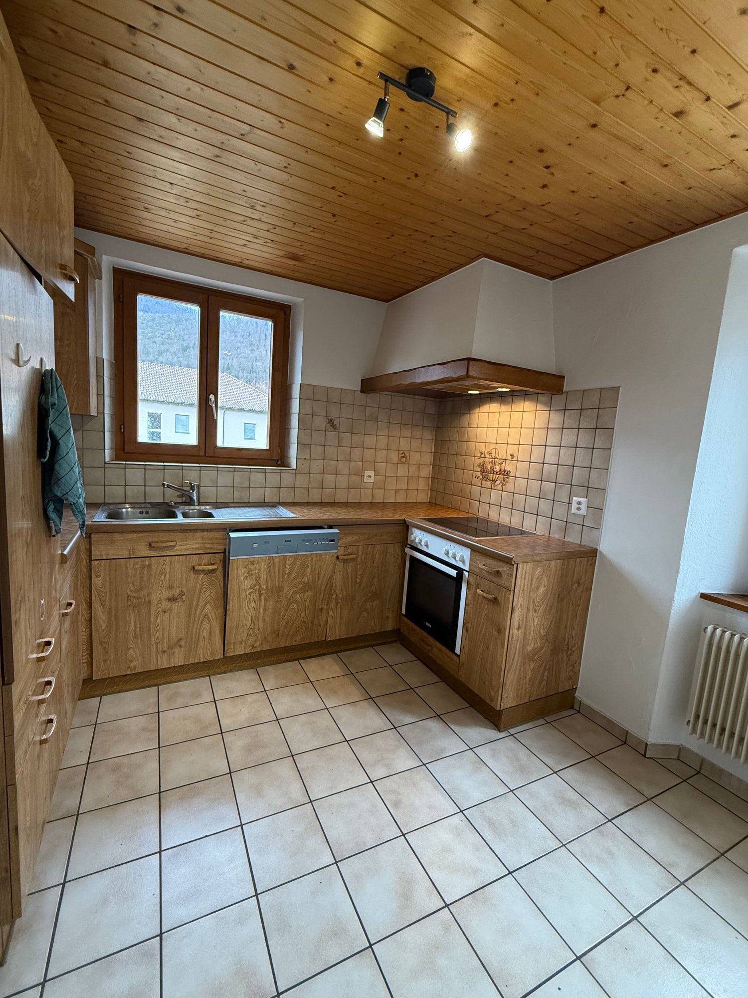 3 rooms apartment, photo 2 of 10