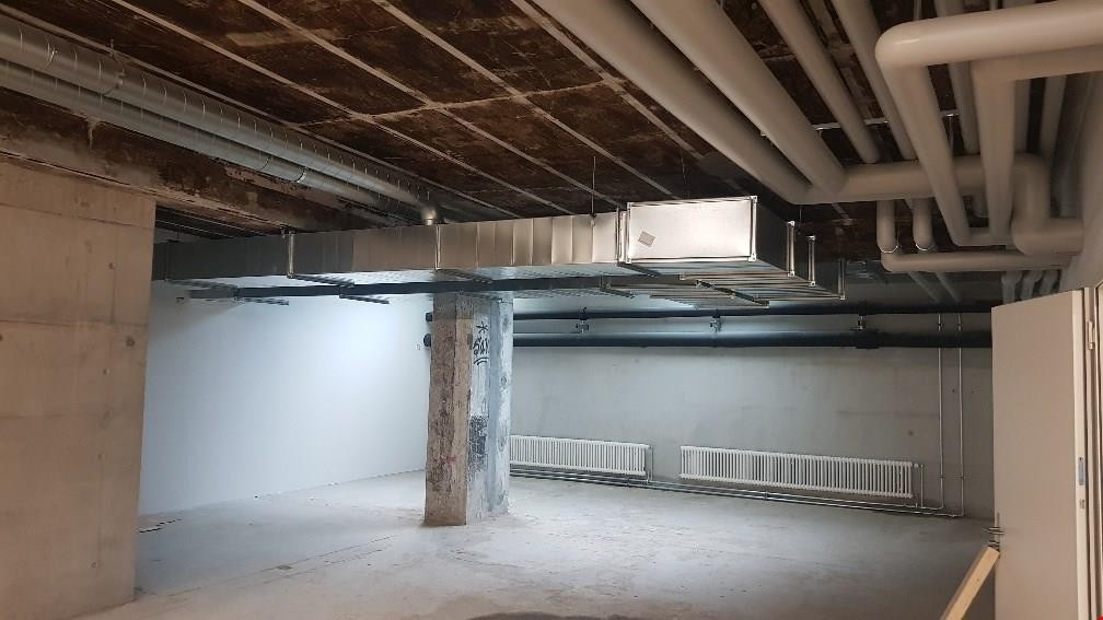 251m² commerciale
